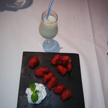 Couzapin - Fresas con nata - Spanish Near Me - Madrid, M Couzapin - Fresas con nata - Spanish Near Me - Madrid, M