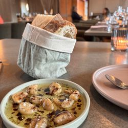 Oak + Violet - Warm sourdough roasted garlic