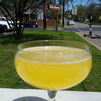Launderette - Mimosas for brunch - New American Near Me - Austin, Texas