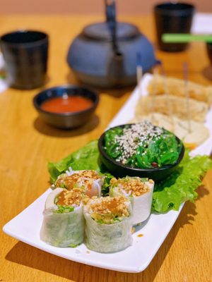 Green Lotus Restaurant by null