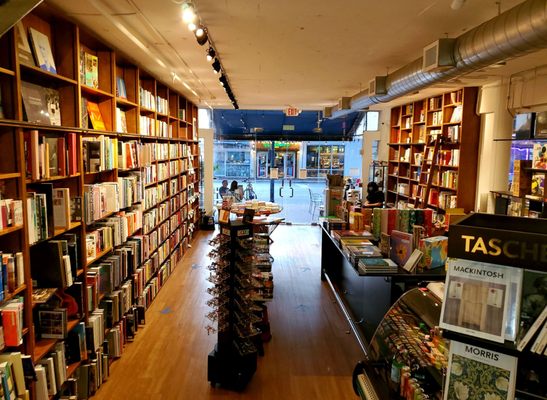 Books & Books by null