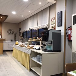 Hotel Bonanova Park - The breakfast at Bonanova Park Hotel provides a wonderful  variety of coffees, sweets, and savory items.