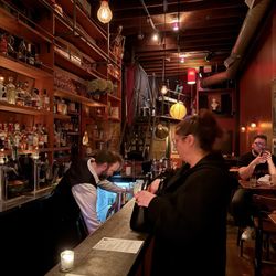 Mendelssohn’s - Bar