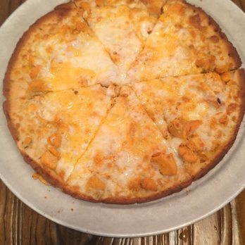 Rubber Soul Brewing - Buffalo chicken pizza with cauliflower crust - Breweries Near Me - Hummelstown, Pennsylvania Rubber Soul Brewing - Buffalo chicken pizza with cauliflower crust - Breweries Near Me - Hummelstown, Pennsylvania