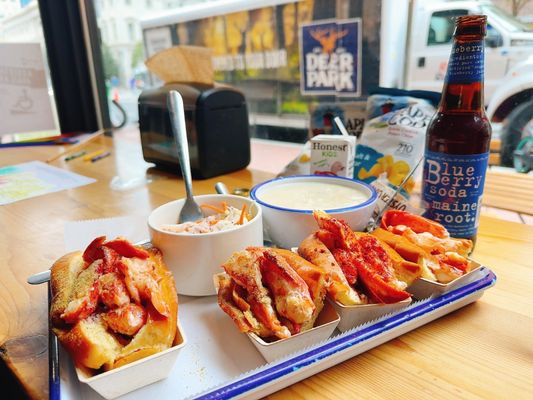 Luke's Lobster Penn Quarter by null