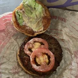 This is absolutely horrible, barely any lettuce, no pickles and no onions. This is supposed to be a regular jumbo jack. This is absolutely horrible, barely any lettuce, no pickles and no onions. This is supposed to be a regular jumbo jack.