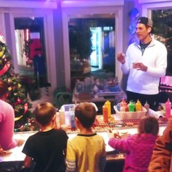 Glow With The Flow Art Gallery - Christmas at Glow With The Flow With the kids