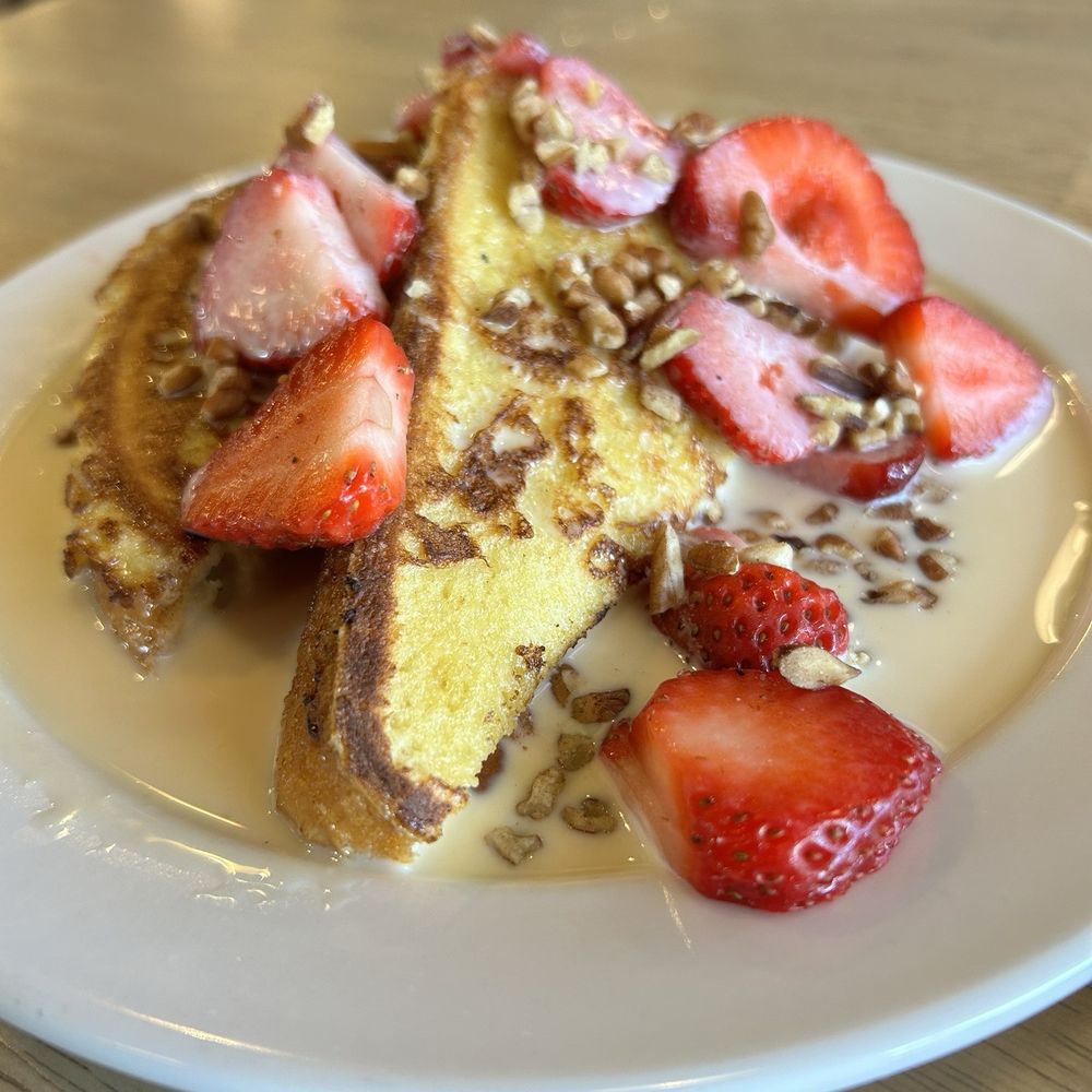 The Cracked Egg - French toast leche - Breakfast & Brunch Near Me - Chicago, Illinois