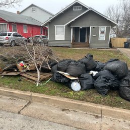 Chunk The Junk - Curbside trash haul off - Junk Removal & Hauling Near Me - Fort Worth, Texas