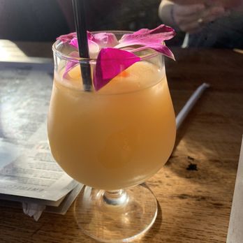 Blast & Brew - Peach Bellini - New American Near Me - Pismo Beach, California