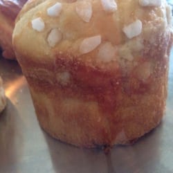 El Negro - Brioche zarzamora y queso yumi!