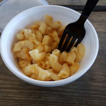 Johnson's Boucanière - Mac and cheese - Barbeque Near Me - Lafayette, Louisiana
