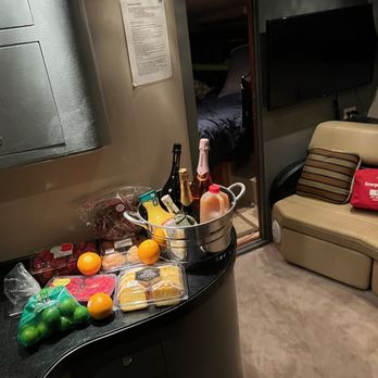 Texas Yacht Society - snacks and drinks inside the boat for guests. - Boat Charters Near Me - Austin, Texas Texas Yacht Society - snacks and drinks inside the boat for guests. - Boat Charters Near Me - Austin, Texas
