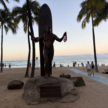 1. Duke Paoa Kahanamoku Statue
