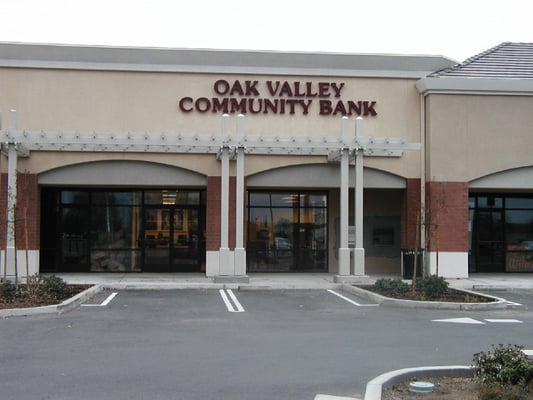 OAK VALLEY COMMUNITY BANK - Updated July 2025 - 150 N Wilma Ave, Ripon