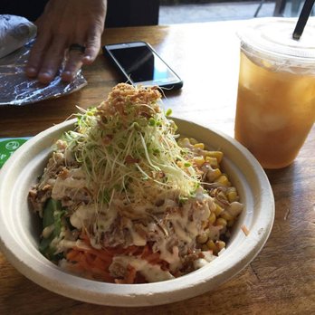 Up Roll Cafe - Honolulu - Aioli Chicken Bowl - very generous with toppings! - Sushi Bars Near Me - Honolulu, Hawaii Up Roll Cafe - Honolulu - Aioli Chicken Bowl - very generous with toppings! - Sushi Bars Near Me - Honolulu, Hawaii