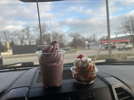 Wally's Frozen Custard by null