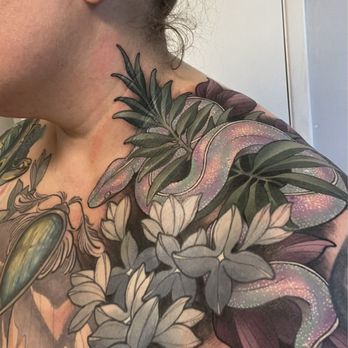 La Luna Art Collective - Tattoo Near Me - Orange, California