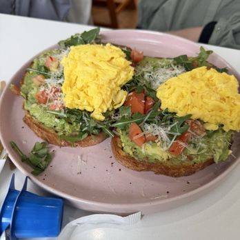 Egg And Berry Cafe - Avocado Toast - Breakfast & Brunch Near Me - Orland Park, Illinois