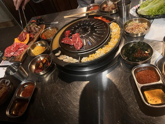 Daldongnae Korean BBQ - MTL Bishop by null