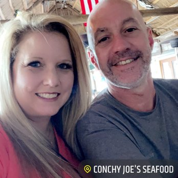 Conchy Joe's - Inside bar - Seafood Near Me - Jensen Beach, Florida
