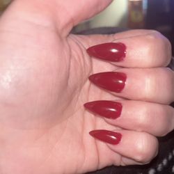 Relaxation Nail & Spa - Poorly painted nails