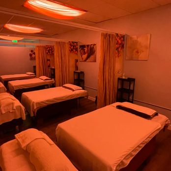 Step Massage Whittier - one or two, two or three... get a single private or group of friend together Foot reflexology, clean and relax. - Massage Near Me - Whittier, California Step Massage Whittier - one or two, two or three... get a single private or group of friend together Foot reflexology, clean and relax. - Massage Near Me - Whittier, California