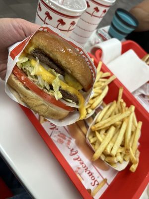 In-N-Out Burger by null