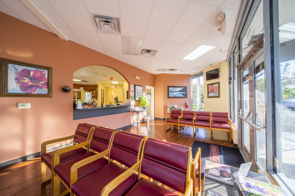 URGENTMED 32 Photos &amp; 28 Reviews Urgent Care 10199