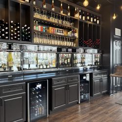 Vine Thirty Two - Wine bar