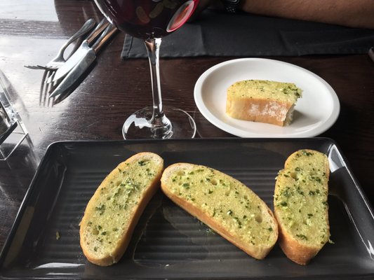 Plateau Bar + Eatery by null