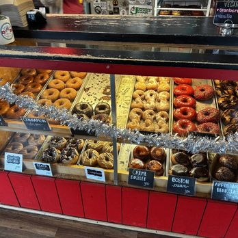 HENDOUGH - Updated May 2025 - 548 Photos & 480 Reviews - 532 Kanuga Rd ...