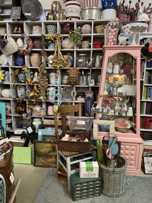 VINTAGE MARKETPLACE - Updated December 2025 - 21 Photos & 10 Reviews