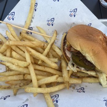 Char and Chowder - Bacon Cheeseburger with fries - Portuguese Near Me - St. Andrews, New Brunswick Char and Chowder - Bacon Cheeseburger with fries - Portuguese Near Me - St. Andrews, New Brunswick