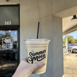 1/8 Winter Moon Latte (whisper Moon - Iced) - 16oz