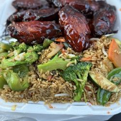China Gardens - Braised Cut Wings Regular vegetable fried rice
