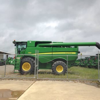 Wade - Farming Equipment Near Me - Boyle, Mississippi