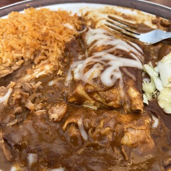 Los Camperos - Molé cheese enchilada with rice and beans. - Mexican Near Me - Leavenworth, Washington