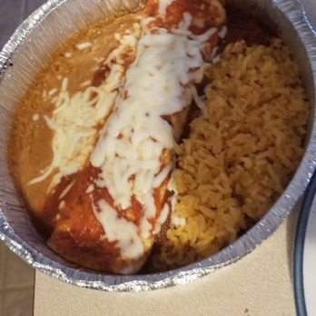 El Vallarta - Chicken burrito with rice and beans - Mexican Near Me - Evansville, Wisconsin