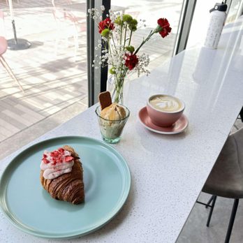 1 Oz Coffee - Strawberry croissant, cookie butter affogato, peppermint latte - Coffee & Tea Near Me - Santa Clara, California