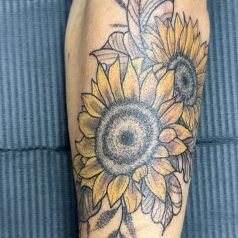 12 Volt Tattoo - Tattoo Near Me - Chico, California