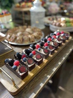 Hanna's Bakery & Dessert Shop by null