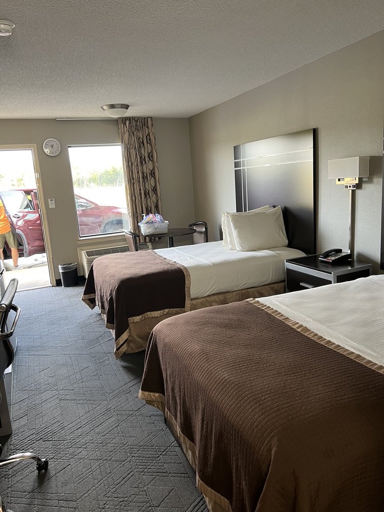 Deluxe Inn Fayetteville