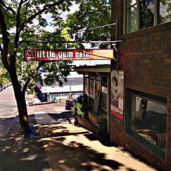 Little Gem Cafe - Easy to miss as you are walking down the Pacific Hwy