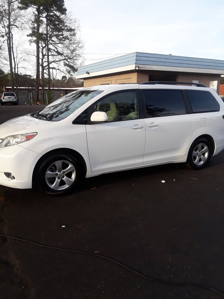 GODSTIME TAXI & LIMO SERVICES 2815 Carolina Ridge, Riverdale,