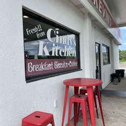 Cindy's Kitchen - Outside