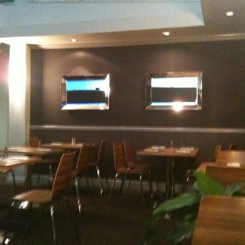 Bytes Cafe & Bar - Empty weekend dining floor - American Near Me - Sunnyvale, California