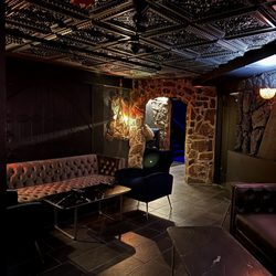 Villa Bar & Banquet - Lounge area