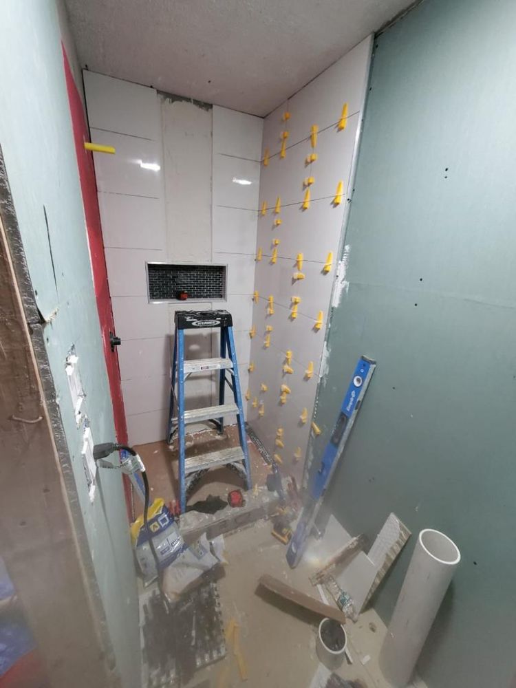 Slide of Souzas General Construction