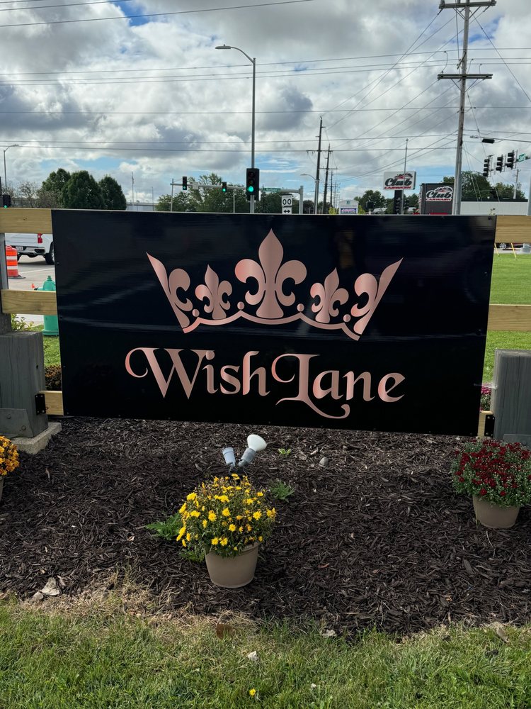 WishLane Aesthetics Logo